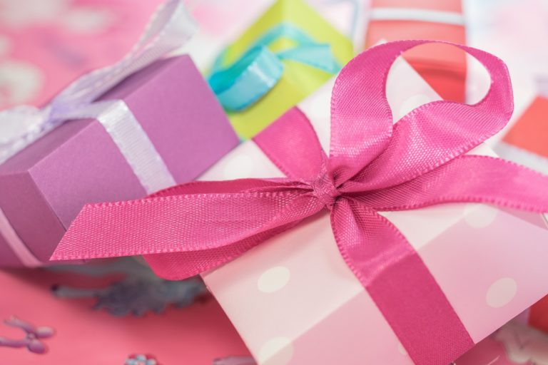 What You Should Bring To A Party The Event Book